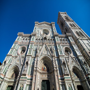 florence-cathedral-santa-maria-del-fiore-sunrise-view-empty-streets-square-tuscany-italy